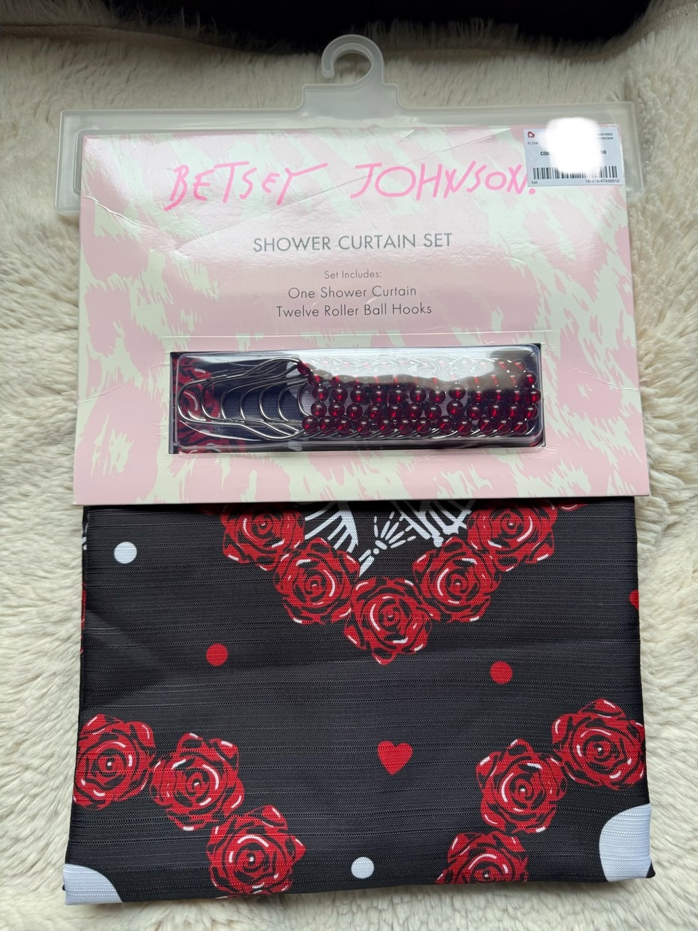 Betsey Johnson NWT Red Rose Heart Skeletons Shower Curtain Set